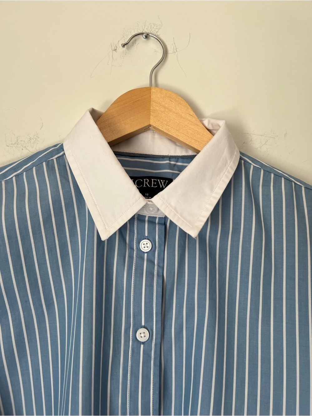J. Crew Blue Pinstripe Button-Down Cropped Shirt White Collar Organic Cotton - Picture 3 of 12